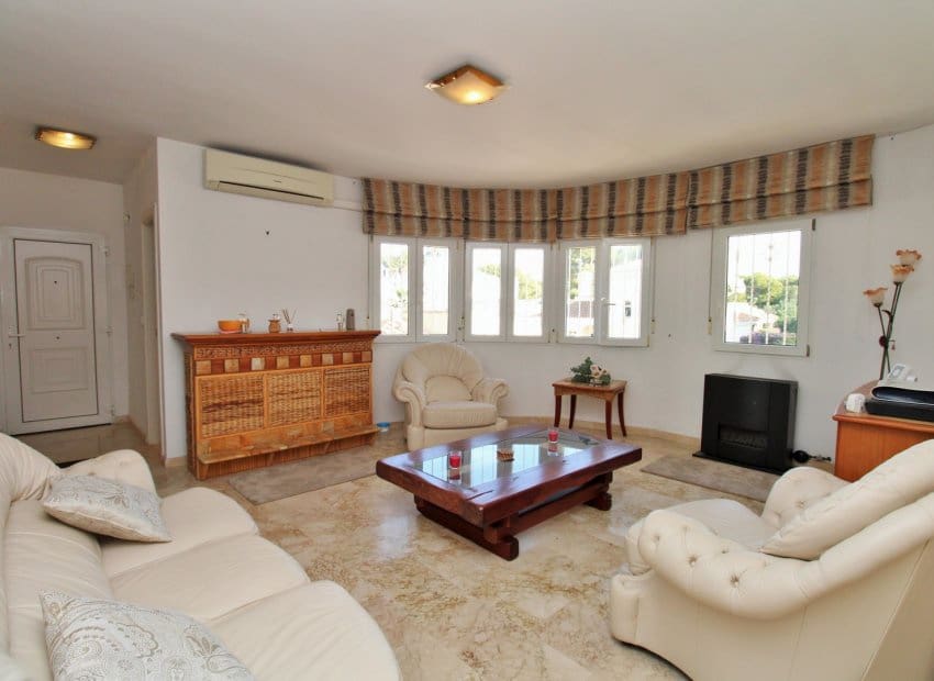 3 bedroom Villa for sale in Las Ramblas Golf with pool - € 465,000 (Ref: 9500647)