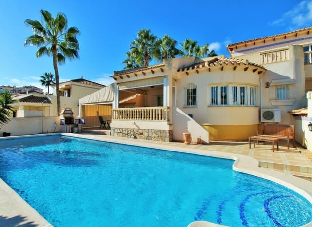 3 slaapkamer Villa te koop in Las Ramblas Golf, Orihuela met zwembad - € 465.000 (Ref: 9500647)