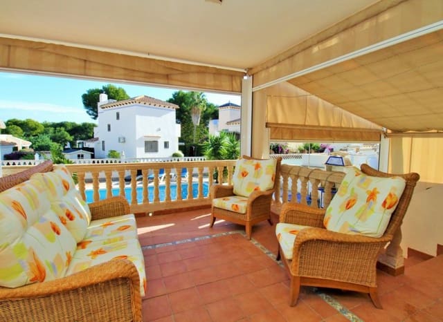 3 slaapkamer Villa te koop in Las Ramblas Golf, Orihuela met zwembad - € 465.000 (Ref: 9500647)