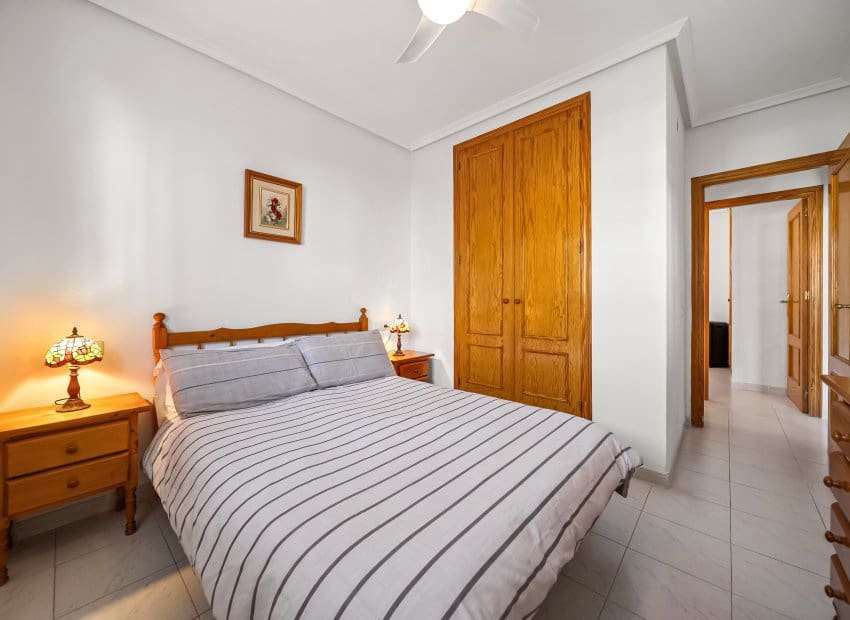 Apartamento de 2 habitaciones en La Mata en venta con piscina - 189.900 € (Ref: 9500650)