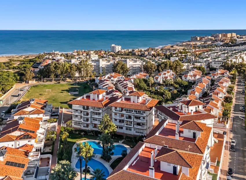 Apartamento de 2 habitaciones en La Mata en venta con piscina - 189.900 € (Ref: 9500650)