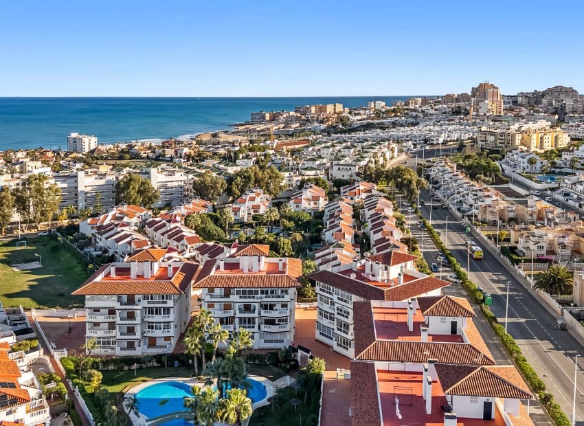 Apartamento de 2 habitaciones en La Mata en venta con piscina - 189.900 € (Ref: 9500650)