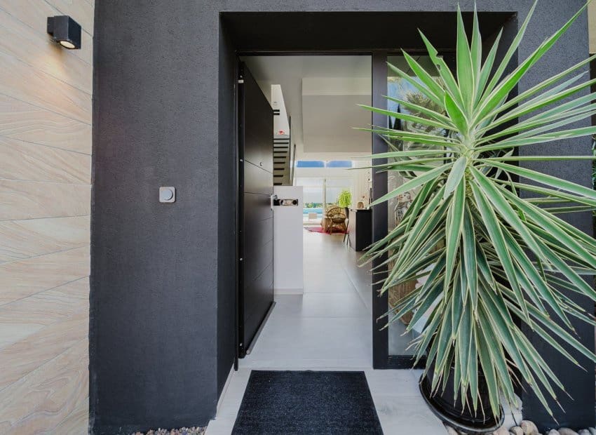 3 bedroom Semi-detached Villa for sale in Algorfa with pool - € 525,000 (Ref: 9500651)