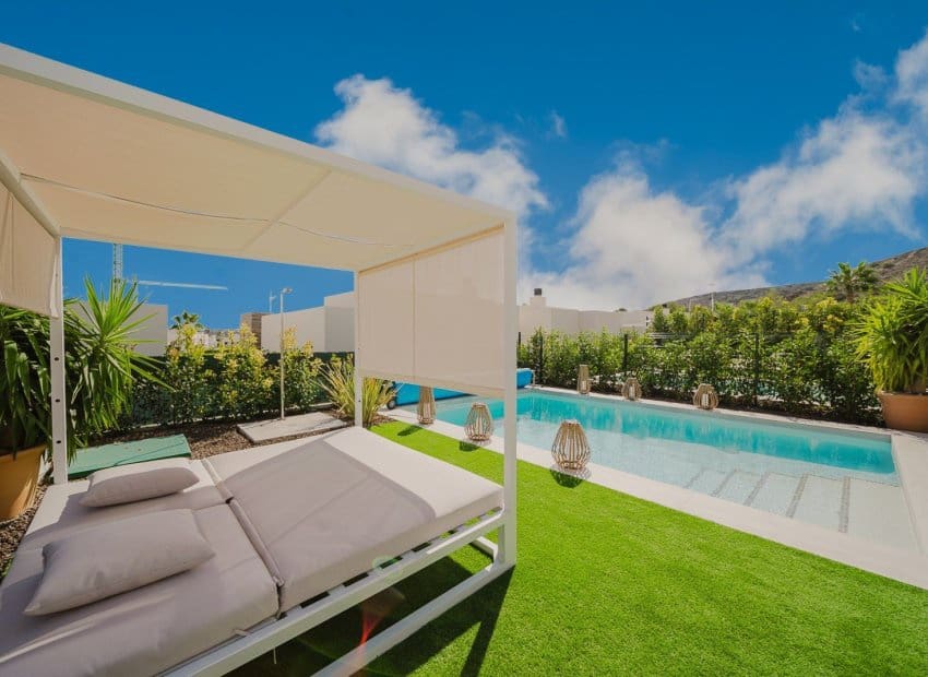 3 bedroom Semi-detached Villa for sale in Algorfa with pool - € 525,000 (Ref: 9500651)