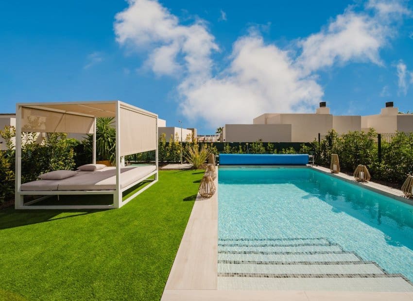 3 bedroom Semi-detached Villa for sale in Algorfa with pool - € 525,000 (Ref: 9500651)