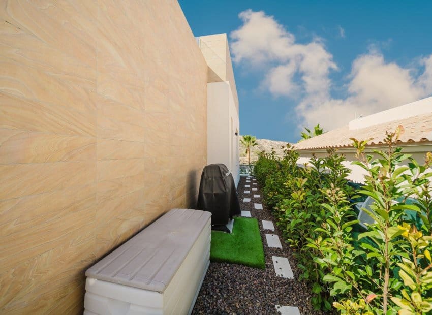 3 bedroom Semi-detached Villa for sale in Algorfa with pool - € 525,000 (Ref: 9500651)