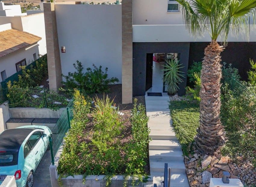 3 bedroom Semi-detached Villa for sale in Algorfa with pool - € 525,000 (Ref: 9500651)