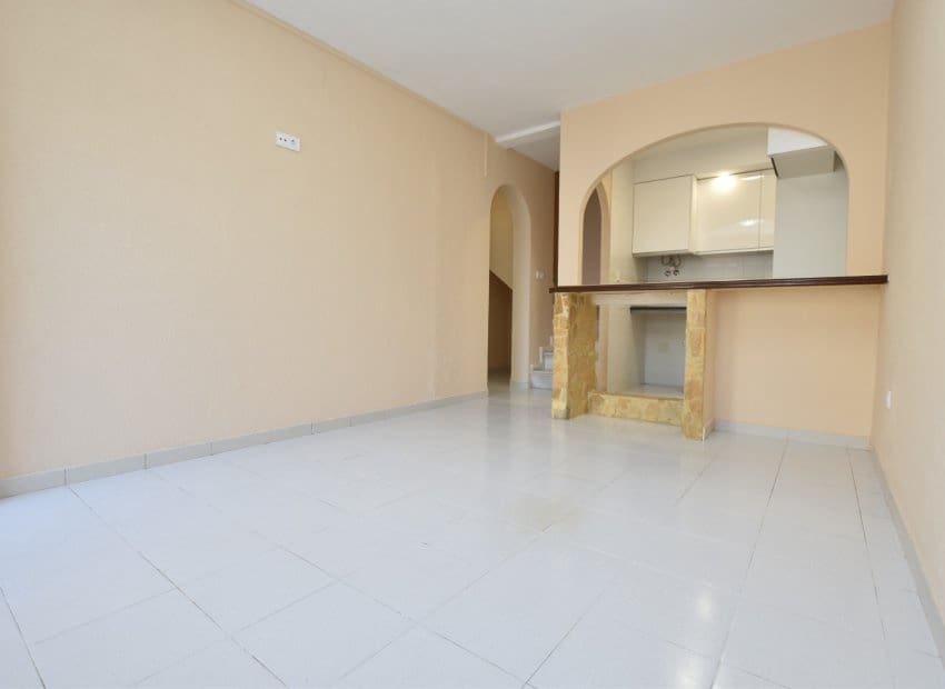 3 sovrum Hus till salu i Torrevieja med pool - 149 000 € (Ref: 9503502)