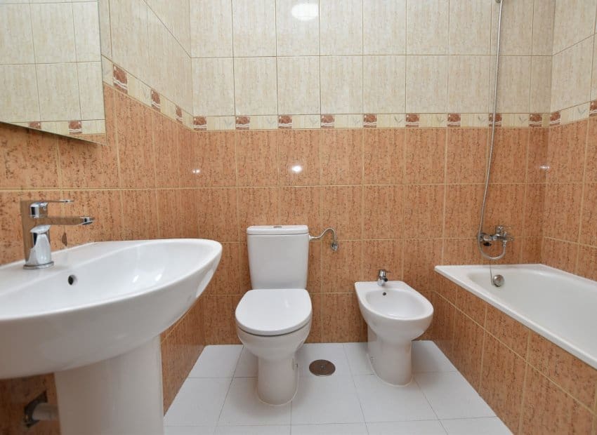 3 sovrum Hus till salu i Torrevieja med pool - 149 000 € (Ref: 9503502)