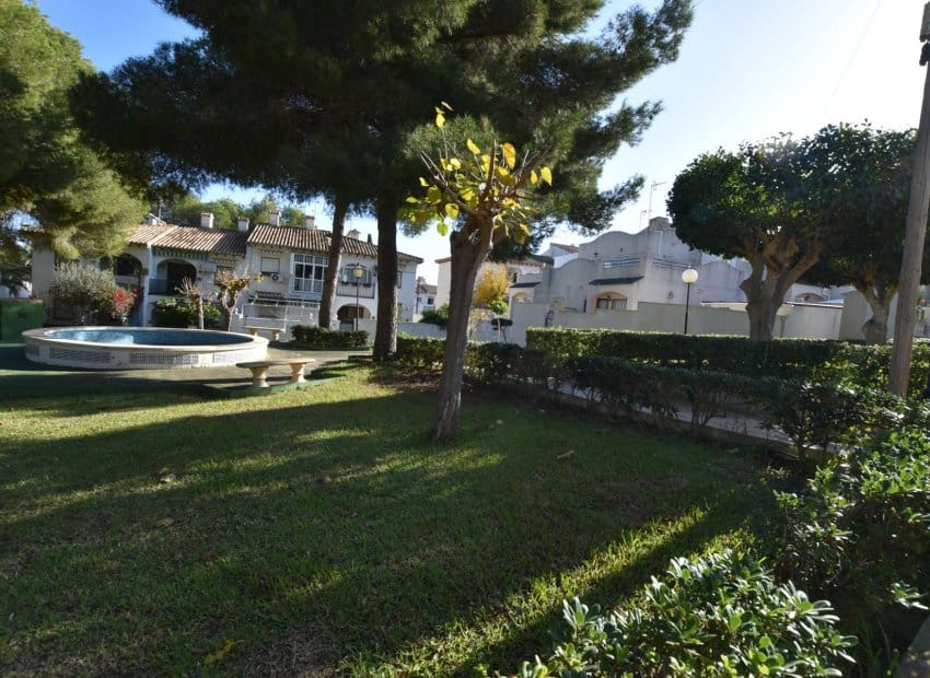 3 sovrum Hus till salu i Torrevieja med pool - 149 000 € (Ref: 9503502)