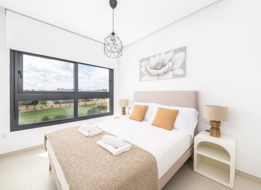 2 bedroom Apartment for sale in Pilar de la Horadada with pool - € 299,000 (Ref: 9503504)