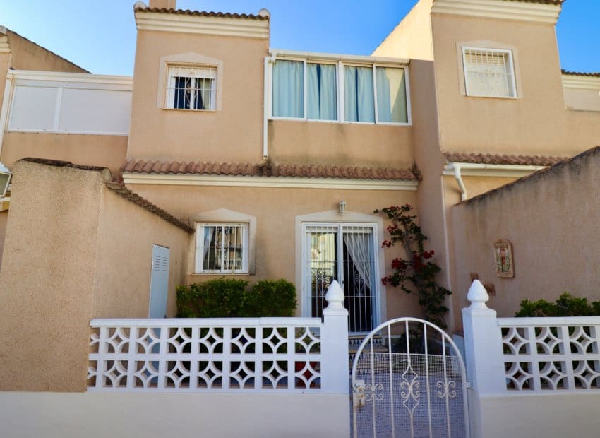 3 camera da letto Casa in vendita in Dona Pepa con piscina - 249.950 € (Rif: 9503507)