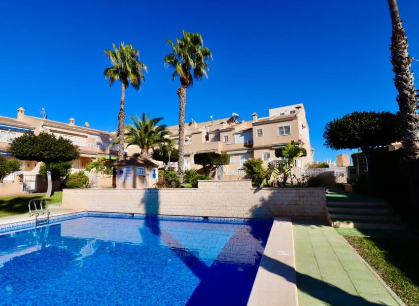 3 camera da letto Casa in vendita in Dona Pepa con piscina - 249.950 € (Rif: 9503507)