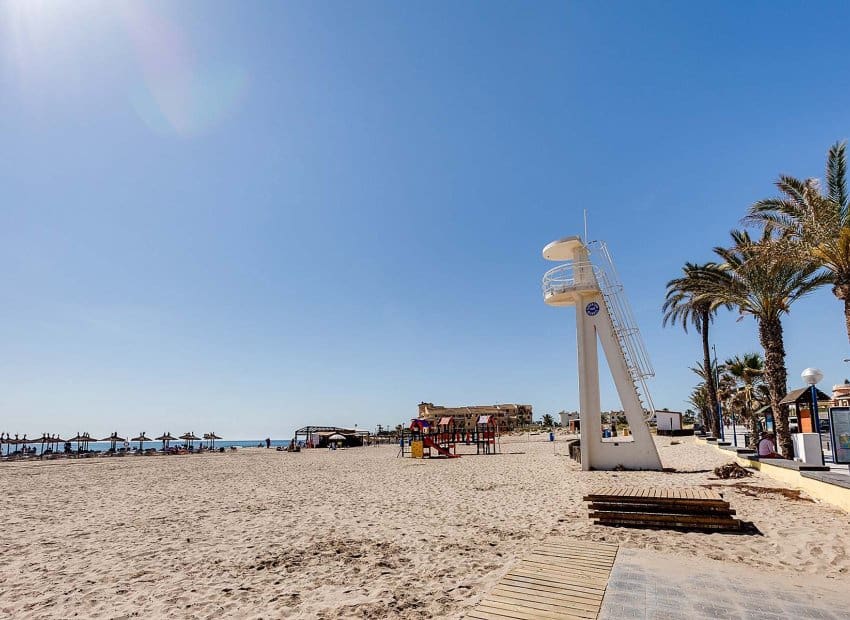 3 bedroom Villa for sale in La Zenia with pool - € 890,000 (Ref: 9503509)