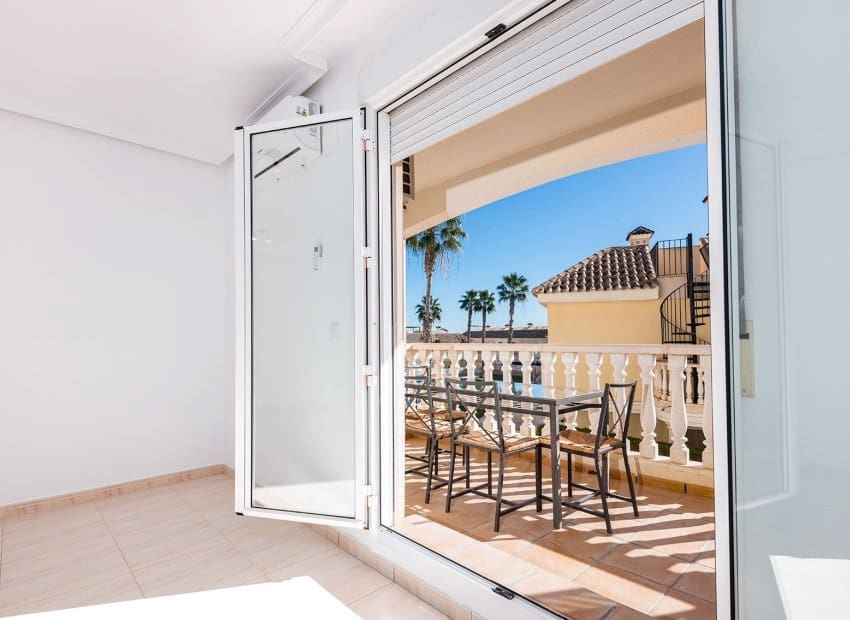 2 bedroom Apartment for sale in Orihuela Costa with pool - € 185,000 (Ref: 9510271)