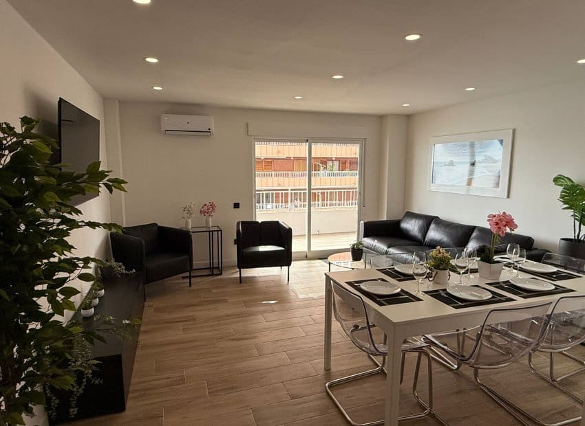 3 bedroom Beach Apartment for sale in Torrevieja - € 289,000 (Ref: 9510272)