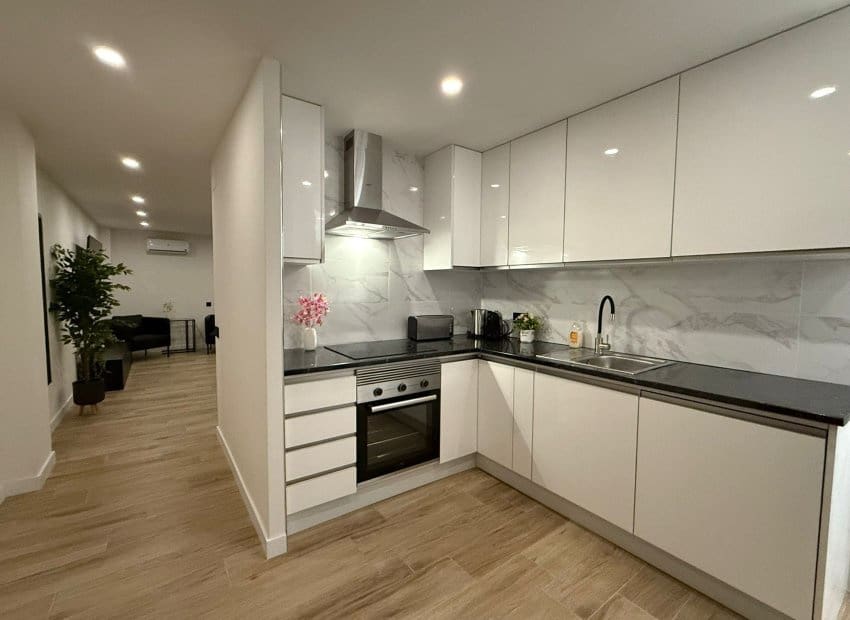 3 bedroom Beach Apartment for sale in Torrevieja - € 289,000 (Ref: 9510272)