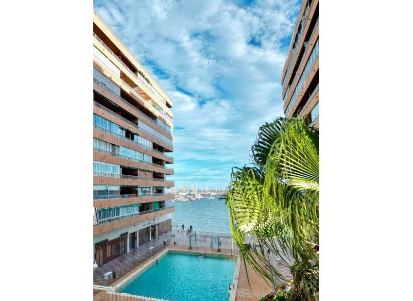 3 bedroom Beach Apartment for sale in Torrevieja - € 289,000 (Ref: 9510272)