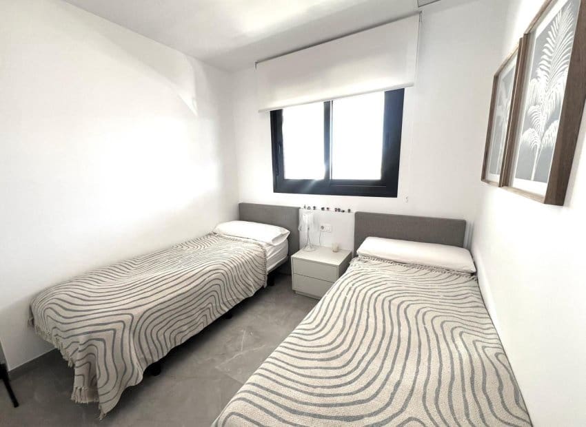 Apartamento de 2 habitaciones en Orihuela Costa en venta con piscina - 420.000 € (Ref: 9510273)