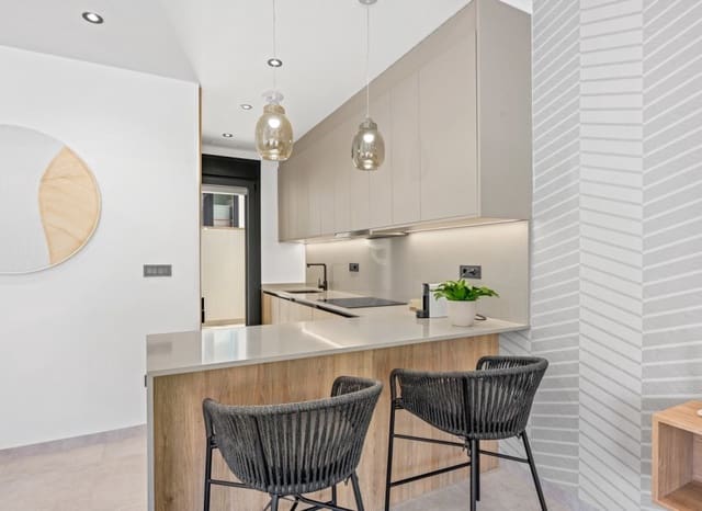 Chalet de 3 habitaciones en Las Filipinas en venta con piscina - 519.500 € (Ref: 9510277)