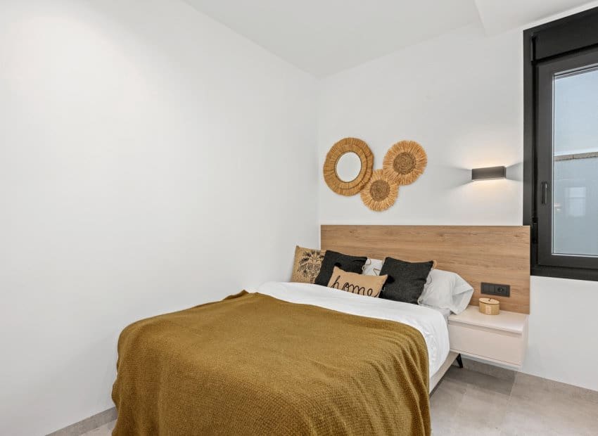 Chalet de 3 habitaciones en San Miguel de Salinas en venta con piscina - 519.500 € (Ref: 9510277)