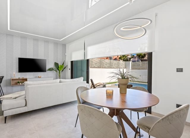 Chalet de 3 habitaciones en Las Filipinas en venta con piscina - 519.500 € (Ref: 9510277)