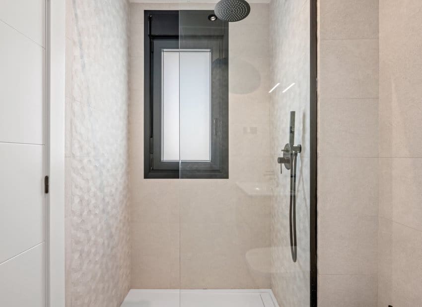 Chalet de 3 habitaciones en San Miguel de Salinas en venta con piscina - 519.500 € (Ref: 9510277)