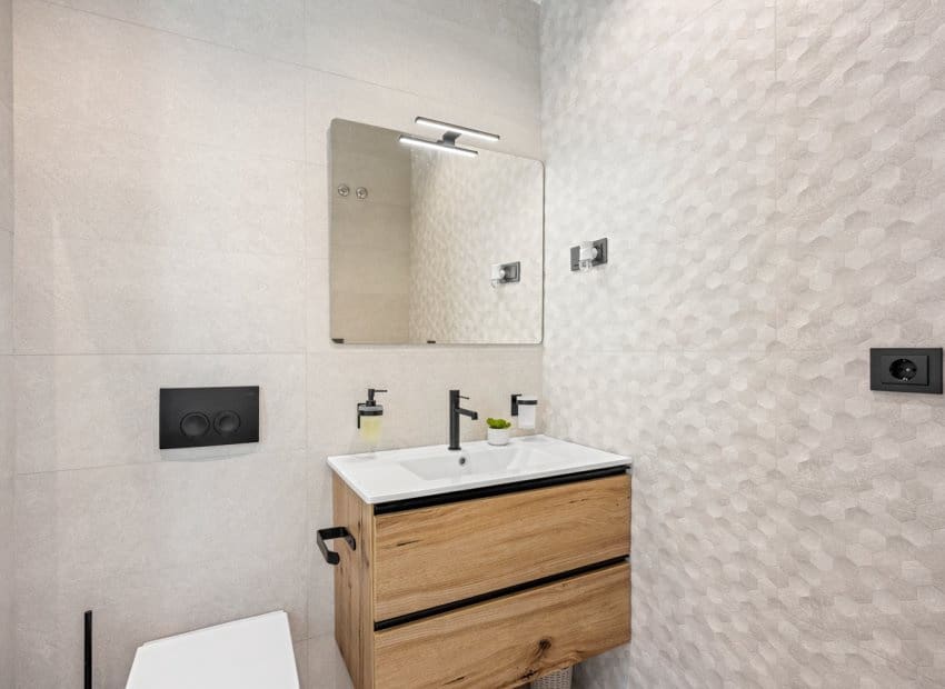 Chalet de 3 habitaciones en San Miguel de Salinas en venta con piscina - 519.500 € (Ref: 9510277)