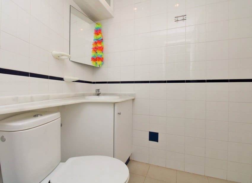 2 Zimmer Apartment zu verkaufen in Playa Flamenca mit Pool - 179.950 € (Ref: 9510278)