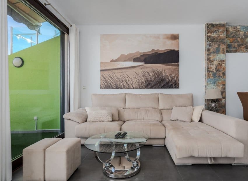 3 makuuhuone Kattohuoneisto myytävänä paikassa Orihuela Costa mukana uima-altaan - 346 000 € (Ref: 9516565)