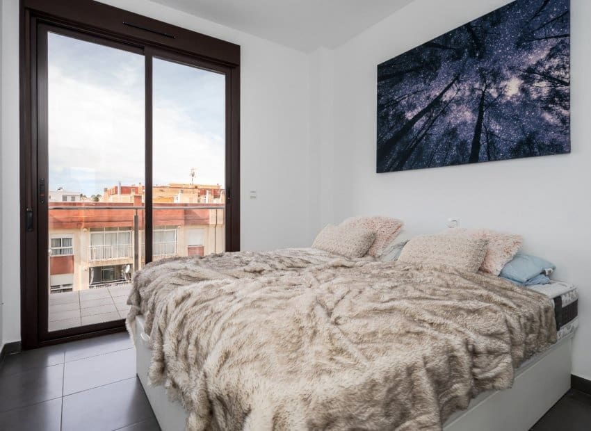 3 makuuhuone Kattohuoneisto myytävänä paikassa Orihuela Costa mukana uima-altaan - 346 000 € (Ref: 9516565)