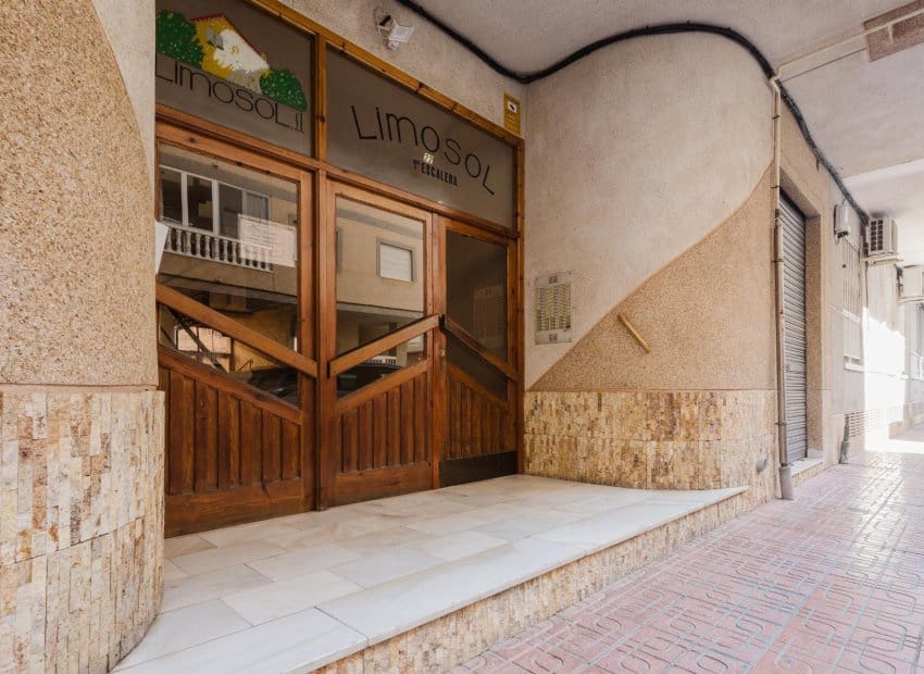 2 quarto Apartamento para venda em Torrevieja - 129 500 € (Ref: 9521845)