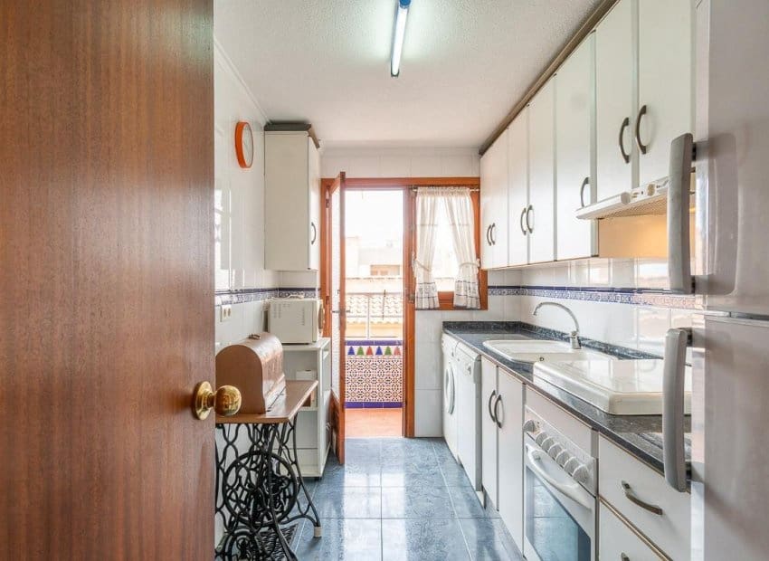 3 soveværelse Penthouse til salg i Torrevieja - € 149.900 (Ref: 9521865)