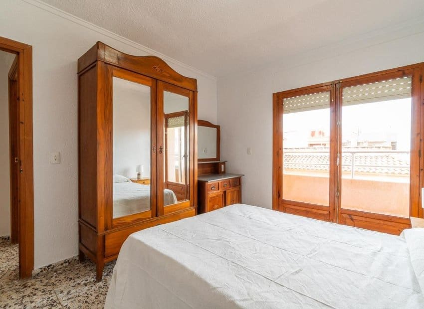 3 soveværelse Penthouse til salg i Torrevieja - € 149.900 (Ref: 9521865)