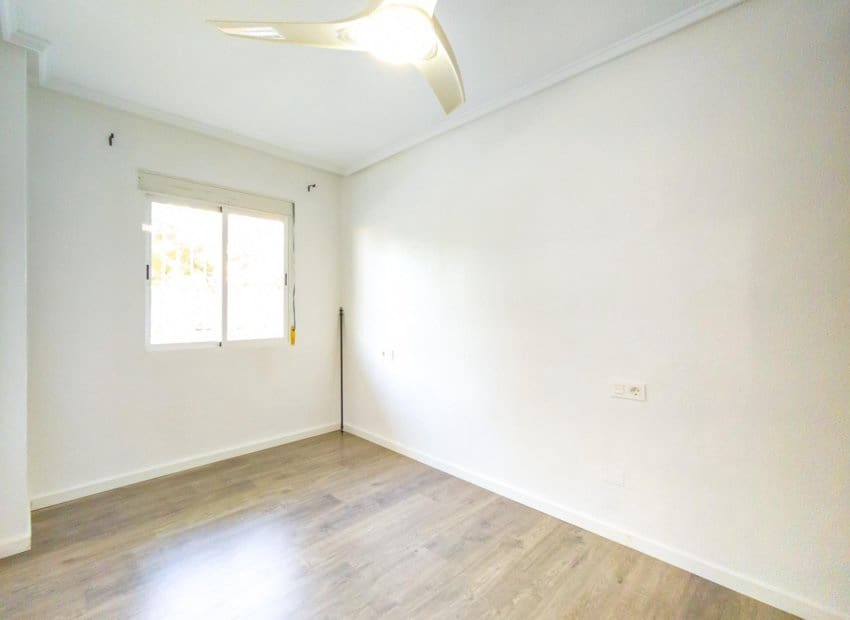 3 sypialnia Apartament na sprzedaż w Torrevieja - 149 900 € (Ref: 9521867)