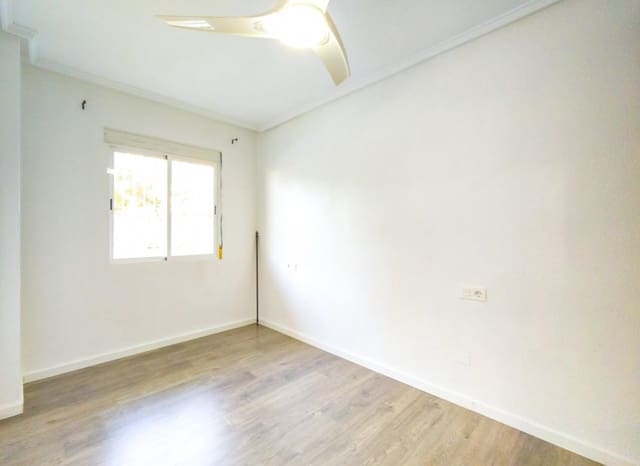 3 sypialnia Apartament na sprzedaż w Avenida Habaneras - Curva de Palangre, Torrevieja - 149 900 € (Ref: 9521867)