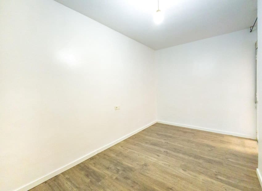 3 sypialnia Apartament na sprzedaż w Torrevieja - 149 900 € (Ref: 9521867)