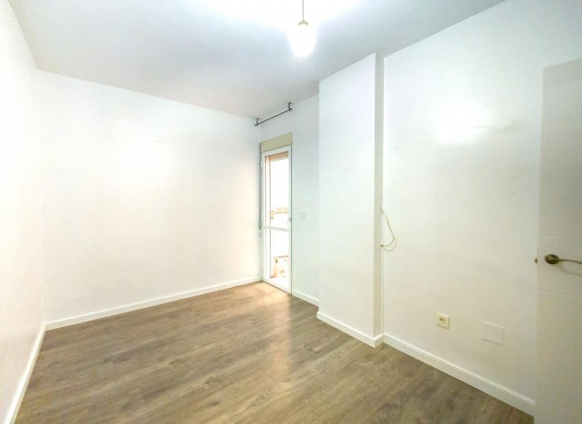 3 sypialnia Apartament na sprzedaż w Torrevieja - 149 900 € (Ref: 9521867)