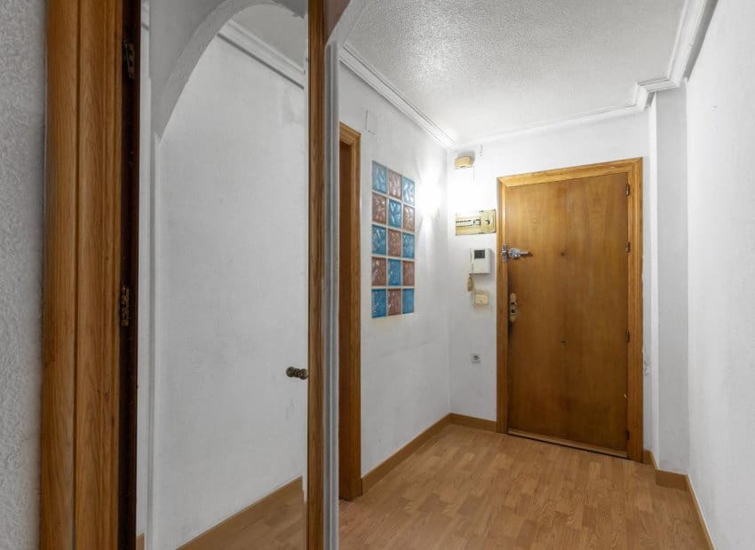 3 soveværelse Lejlighed til salg i Torrevieja - € 146.000 (Ref: 9521869)