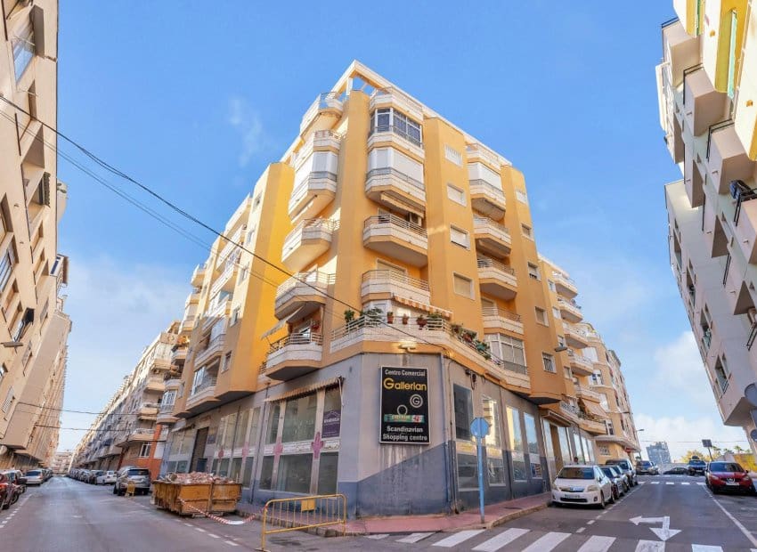 3 soveværelse Lejlighed til salg i Torrevieja - € 146.000 (Ref: 9521869)