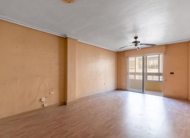 3 soveværelse Lejlighed til salg i Avenida Habaneras - Curva de Palangre, Torrevieja - € 146.000 (Ref: 9521869)