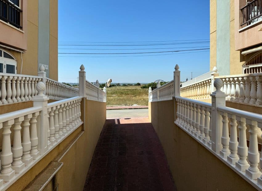 2 quarto Apartamento de Praia para venda em La Mata com piscina - 140 000 € (Ref: 9521872)