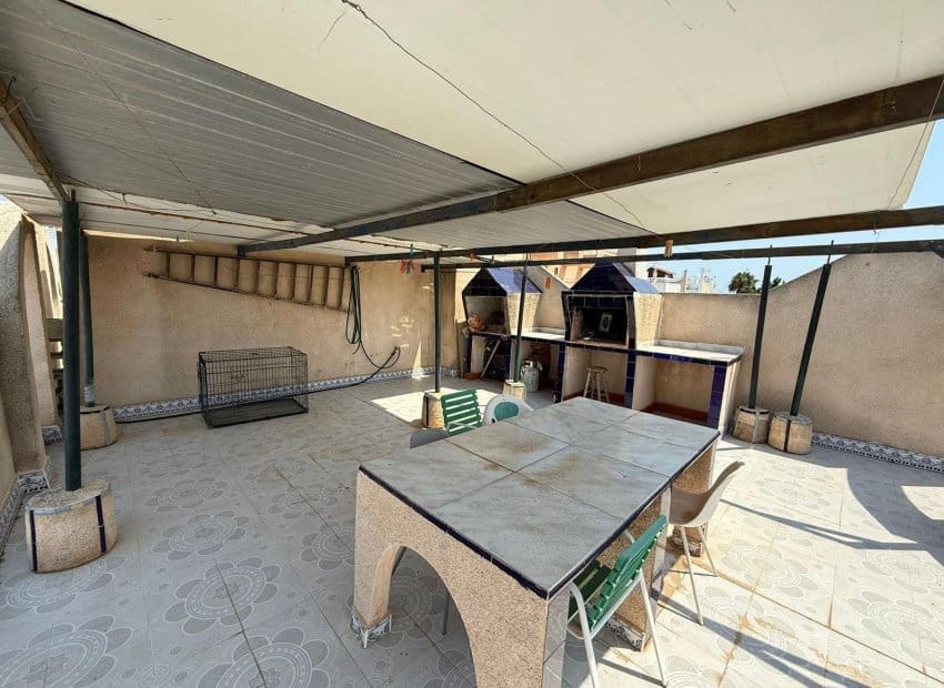 Apartamento de 2 habitaciones en Torrevieja en venta - 138.000 € (Ref: 9521873)