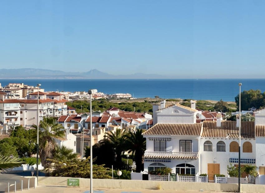 Apartamento Playa de 1 habitación en La Mata en venta - 135.000 € (Ref: 9521874)