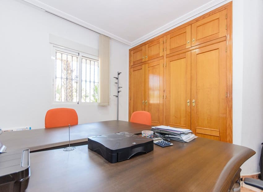 2 soverom Leilighet til salgs i Villamartin med svømmebasseng - € 135 000 (Ref: 9521875)