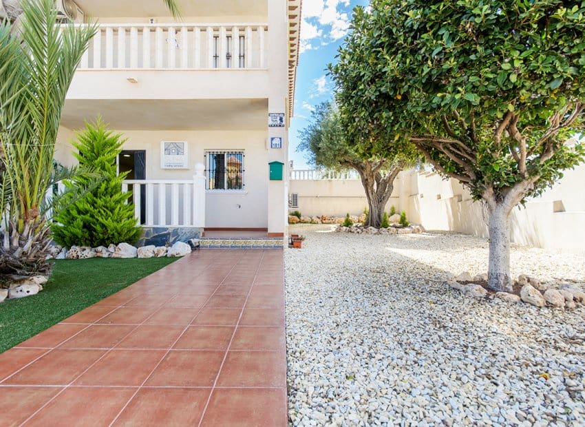 2 soverom Leilighet til salgs i Villamartin med svømmebasseng - € 135 000 (Ref: 9521875)