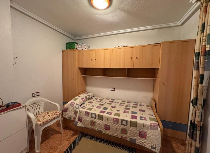 2 bedroom Apartment for sale in Torrevieja - € 132,500 (Ref: 9521876)