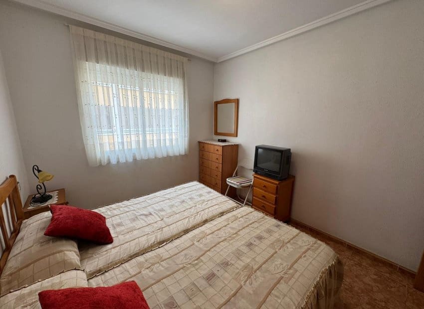 2 bedroom Apartment for sale in Torrevieja - € 132,500 (Ref: 9521876)
