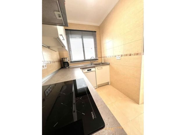 3 makuuhuone Omakotitalo myytävänä paikassa Los Alcázares mukana uima-altaan - 129 950 € (Ref: 9521877)