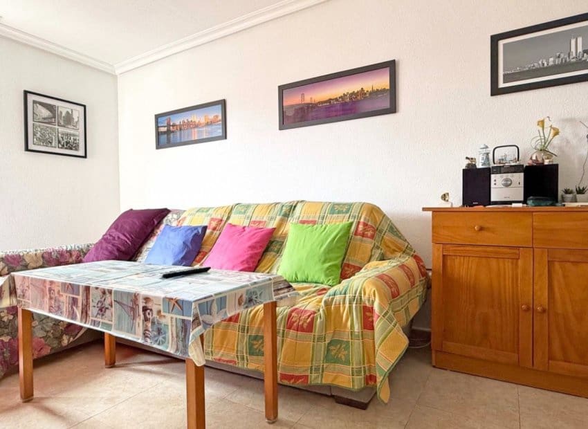 2 slaapkamer Appartement te koop in Torrevieja met zwembad - € 129.950 (Ref: 9521878)